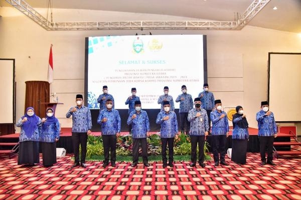 Pengukuhan Pengurus KORPRI Sumut PAW 2019-2024, Edy Rahmayadi Ingatkan ASN Bekerja Ikhlas dan Jujur